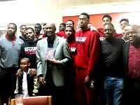 Shaw Basketball Team, Coaches and Alumni Chapter members with NBA standout Mike Glenn